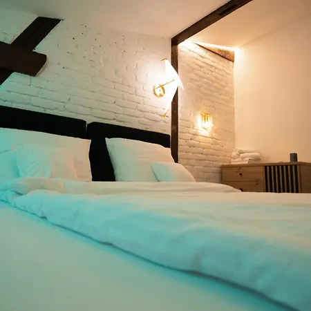 Ts アパート ビィドゴシュチュ